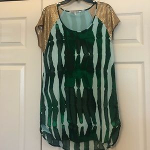 Shift Party dress with gold sequin sleeves